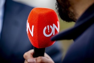 Na Hitler-opmerkingen bij ON! en ‘slappe’ reactie NPO bundelen omroepen opnieuw krachten: ‘Bestel uit’