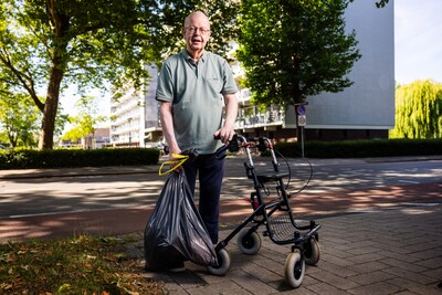 Ouderen hoeven niet meer met vuilniszakken de weg over: ‘We hadden niet goed in beeld dat het een zorgflat was’