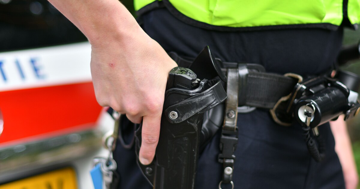 Politie lost schoten na incident met verward persoon in Hilversum