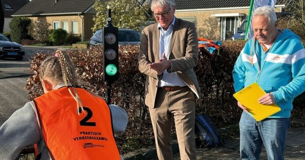 Scholieren in Zuidplas doen mee aan fietsverkeersexamen