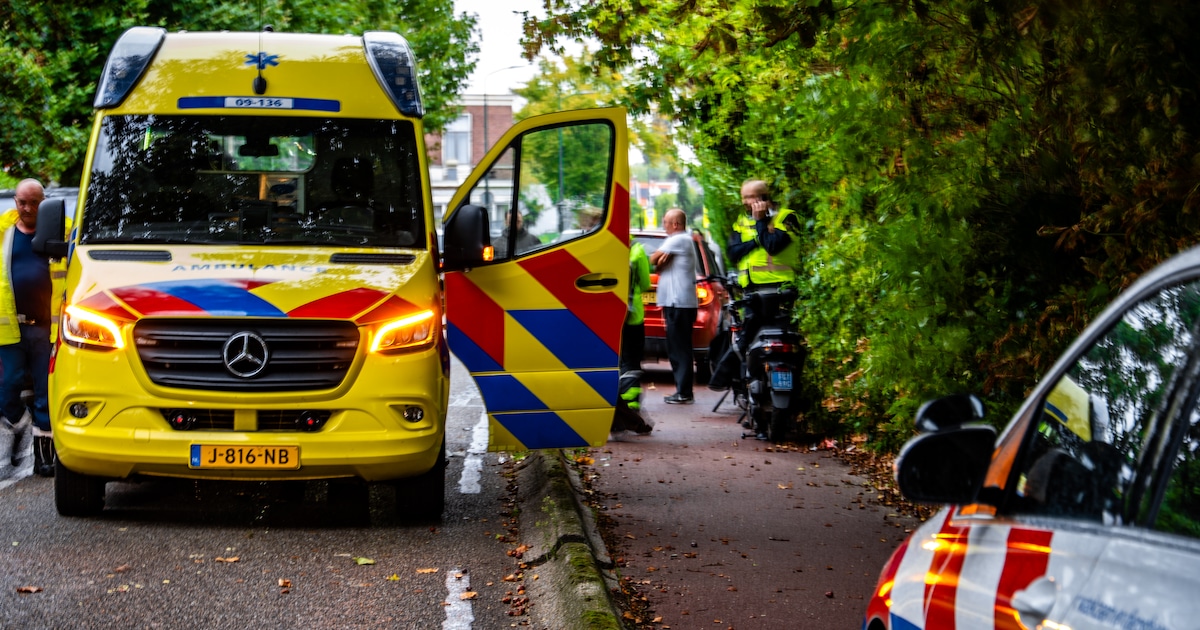 Gewonde na botsing tussen scooter en fietser in Maarssen