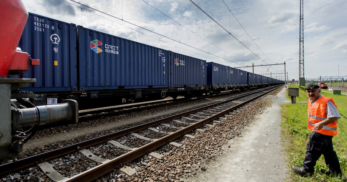 China begint nieuwe treinverbinding naar Europa | Nieuws | AD.nl