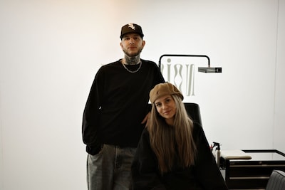 Menno en vriendin Didi Shanna (ja, de influencer) openen Utrechtse tattoostudio