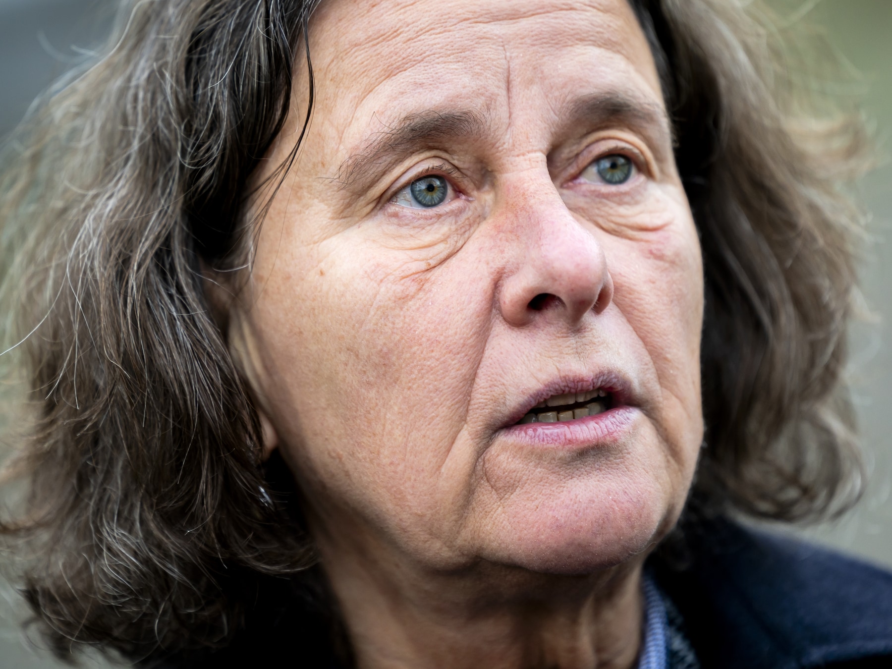 Oud-asielminister Faber wilde COA opdoeken: ‘Voelde me in mijn hemd gezet’