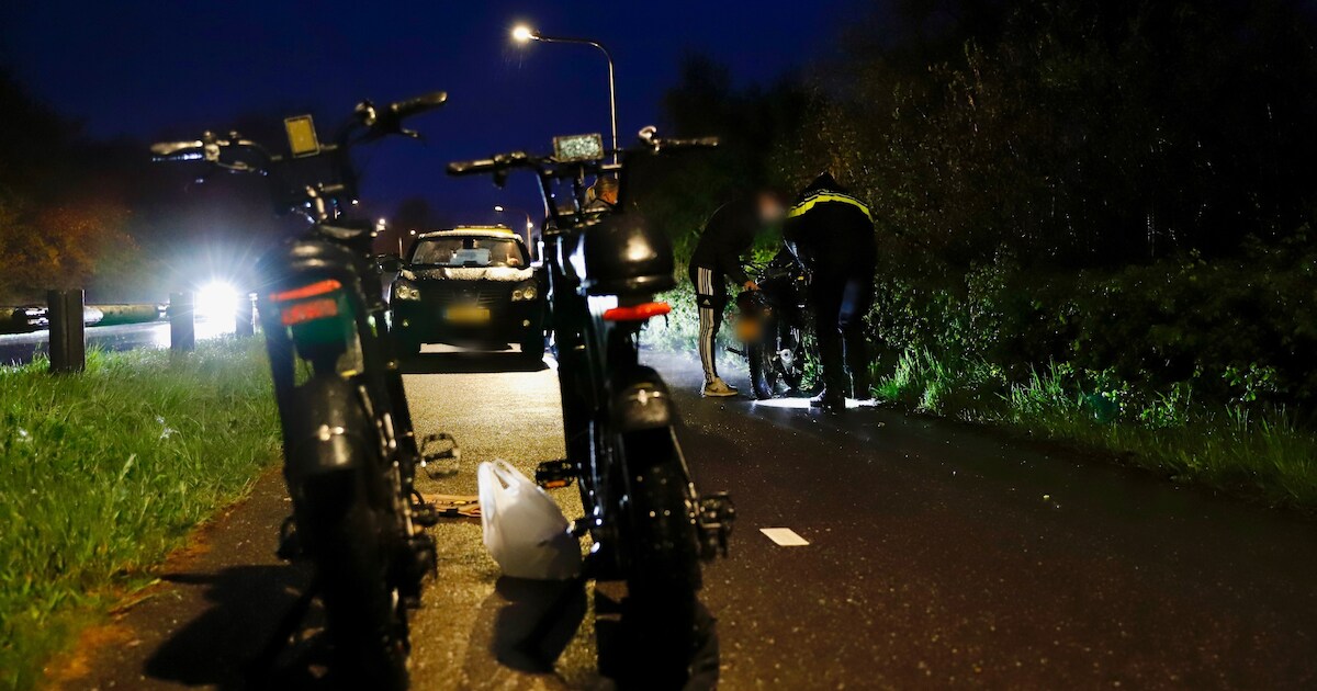 Fatbiker en brommerrijder botsen op Veerweg in Oeffelt | Land van Cuijk