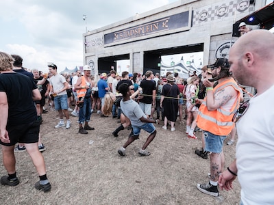 LIVE Zwarte Cross 2026 | Traumahelikopter naar Zwarte Cross vanwege ‘incident op crossbaan’ • A12 st