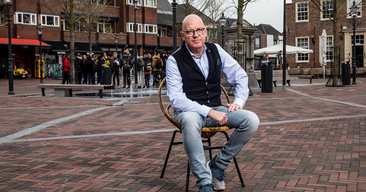 Voorzitter Rein Wiendels van BIZ Naaldwijk Winkelrijk stopt om gezondheidsredenen