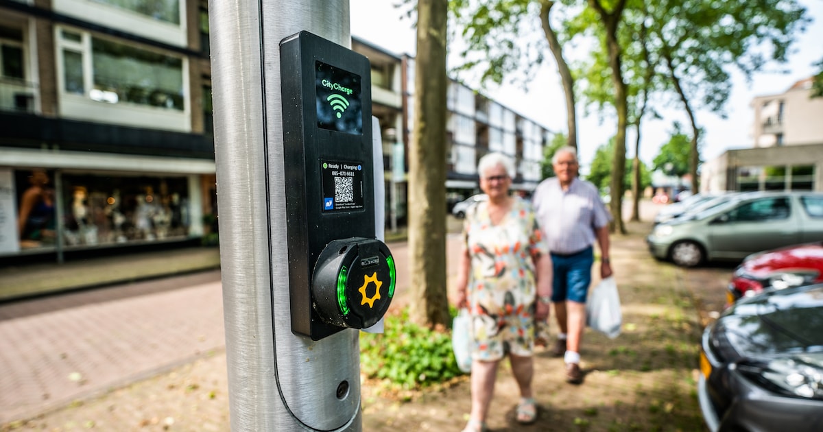 Kabelgoottegels, lantaarnpaal met oplaadpunt: aan deze oplaadmaatregelen denkt Deventer