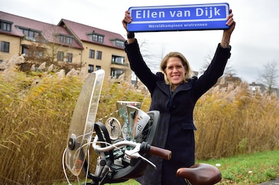 Ellen van Dijk kijkt trots terug op carrière vol tijdrittitels: ‘Het is mooi geweest, heb er vrede m