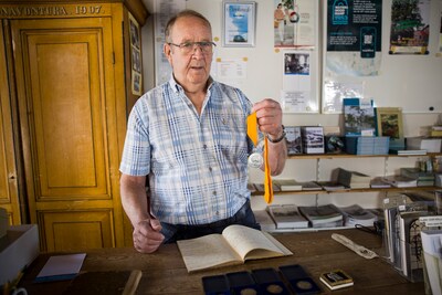 Tentoonstelling over 100 jaar Oranjevereniging Strijen