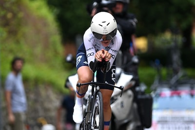 UCI gaat shirts rensters Tour de France Femmes controleren op extra vulling voor tijdrit