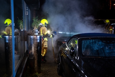Burgemeester sluit autobedrijf na explosie