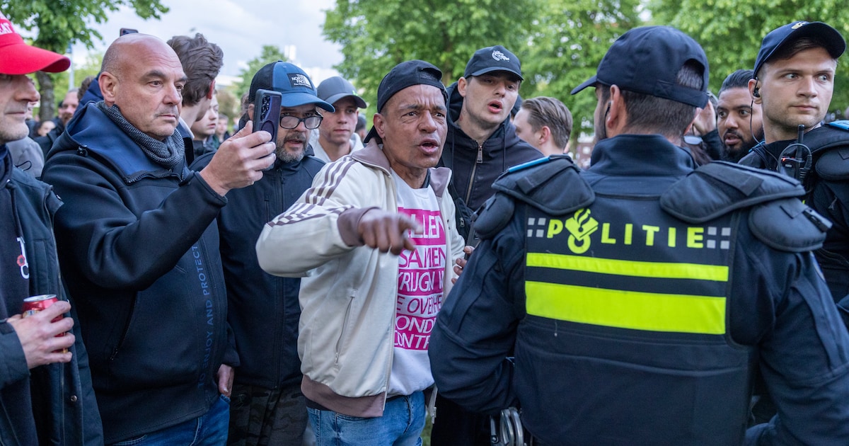 Relschoppers die niet in Loosdrecht wonen opgepakt bij grimmig azc-protest, ook minderjarige opgepak