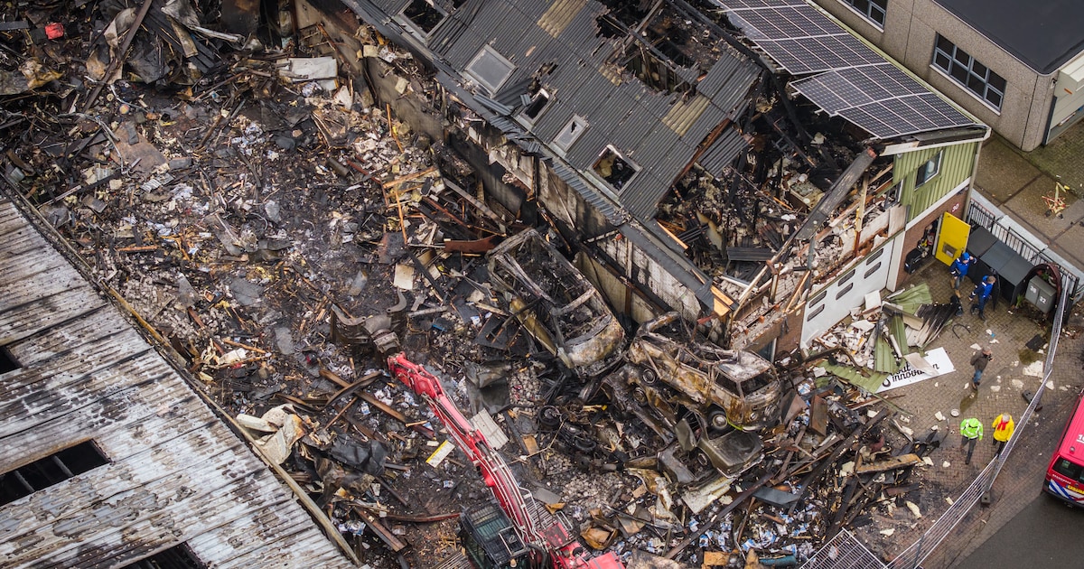 Inzamelingsactie voor ondernemers na verwoestende brand in loodsen Nieuwkoop: ‘Wij moesten vluchten’