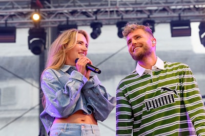 Suzan en Freek kunnen oren niet geloven, binnen een week staat duo op 1 in Nederlandse Top 40