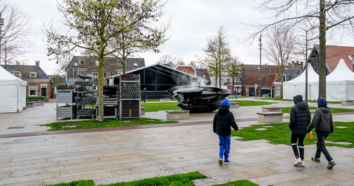 Met tientallen kramen en muziek: jaarmarkt strijkt weer neer in Dokkum