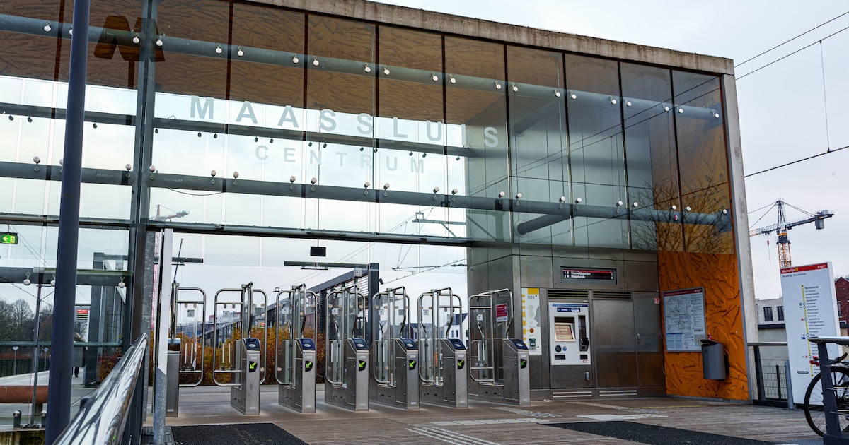 Slachtoffers van beroving en mishandeling bij metrostation doen geen aangifte: ‘Men wil niet snitche
