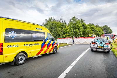 Kind overleden bij ongeval op A28 bij Beilen, vier anderen zwaargewond