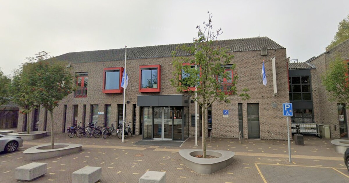 Beesel sluit gemeentehuis, Groene Loket en milieupark met Pasen