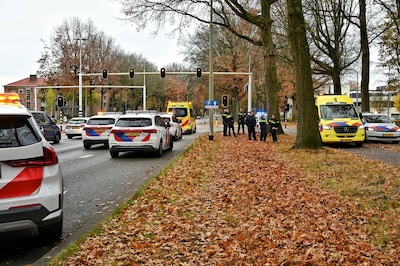 Man valt voorbijgangers aan in Tilburg en rent Ringbaan op