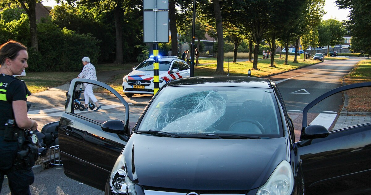 Scooterrijder gewond na aanrijding met auto in Heerhugowaard