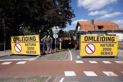 Ruim 200 tractoren blokkeren natuurgebied Springendal