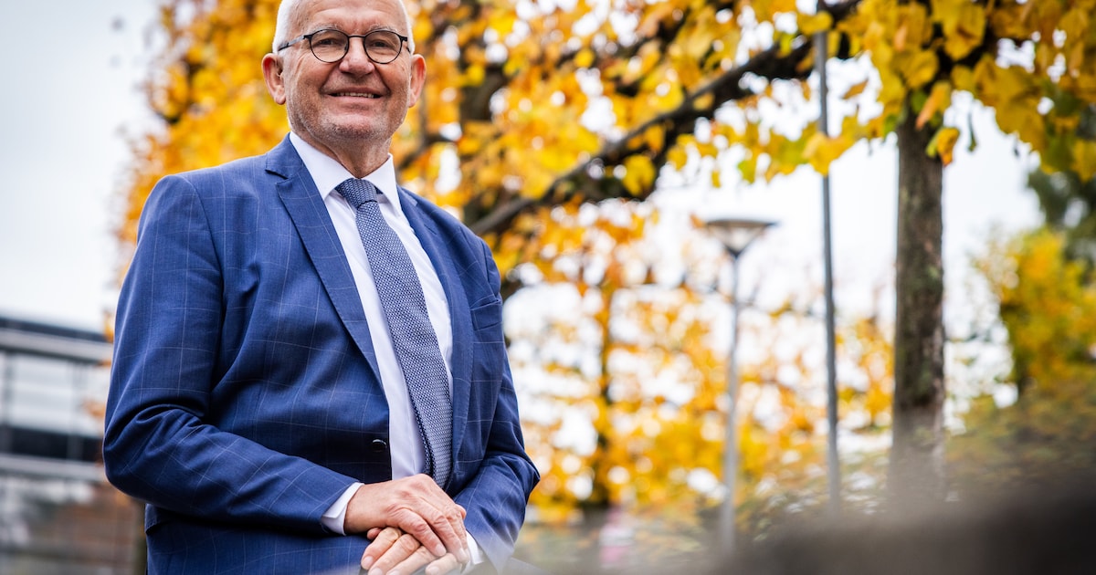 Oud-burgemeester Jan Heijkoop helpt als informateur bij collegevorming in Hendrik-Ido-Ambacht