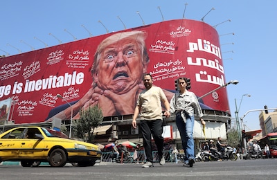 Iran doet voorstel voor heropening Straat van Hormuz, Trump reageert cynisch met kaart van ‘Trump Strait’
