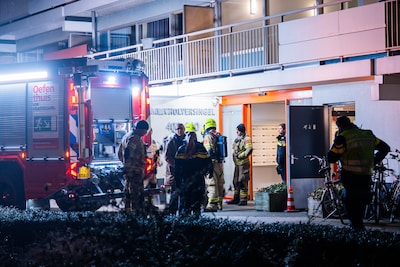 Vrouw zwaargewond bij woningbrand in Velp, enkele bewoners moeten tijdelijk huis uit