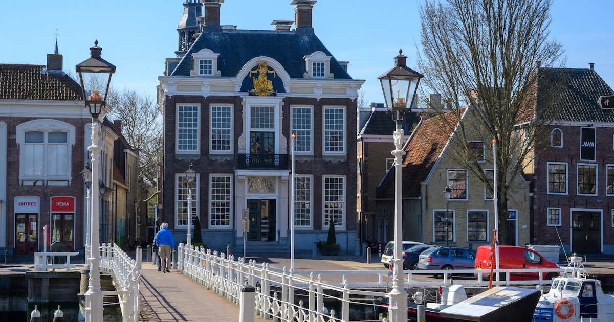 Aanvragen en ophalen van reisdocumenten vrijdag niet mogelijk op gemeentehuis in Harlingen