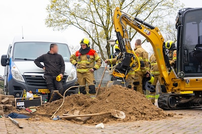 Gaslekkage bij werkzaamheden in Lith: politie en brandweer rukken uit