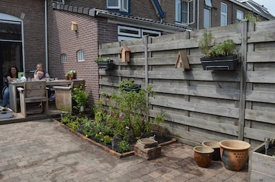 Brummen houdt tegelwipactie om tuinen groener te maken
