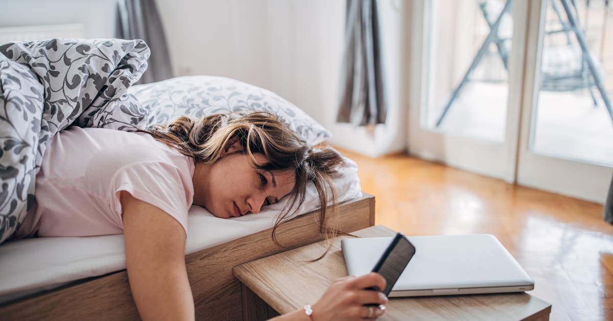 Snoozen is een slecht idee: ‘Je lichaam snapt niet of het wakker moet worden, dat kost energie’