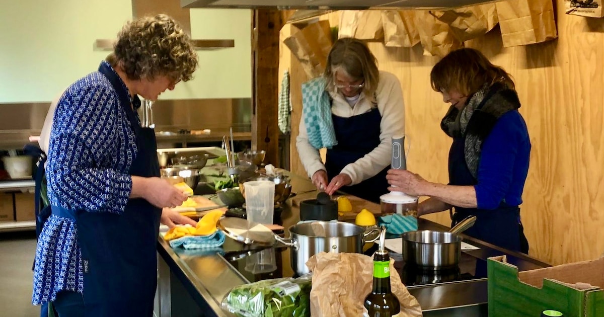 Plukken, maken en proeven: Voedselbos Emmeloord start met vier seizoensworkshops