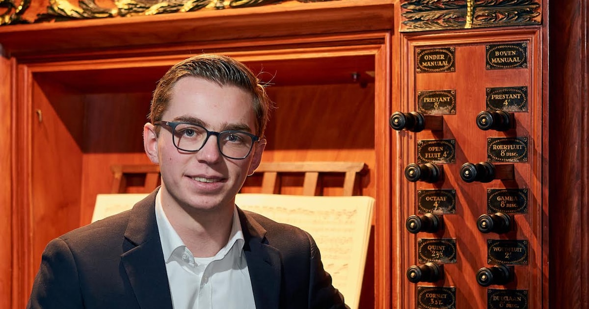 Geurt van Lagen geeft laatste Donderdag Meppeldag-marktconcert van het jaar