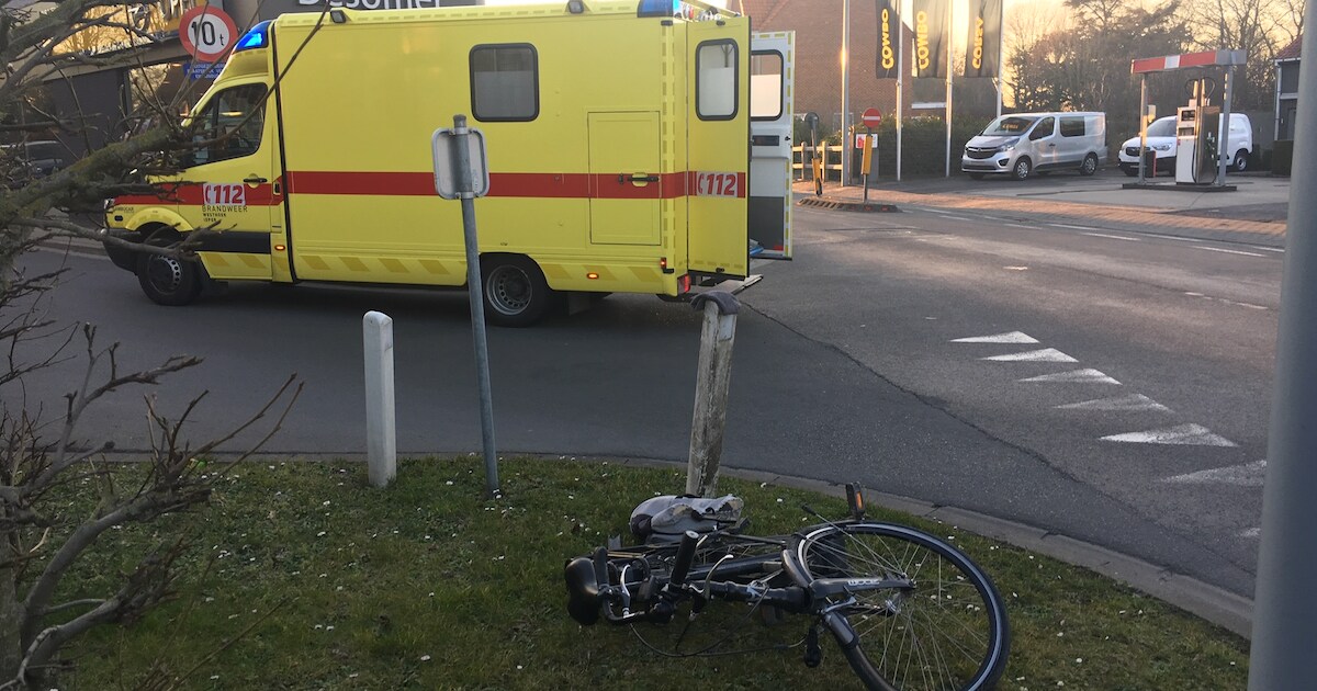 Meisje naar ziekenhuis na ongeval met auto in Kinderwelzijnstraat