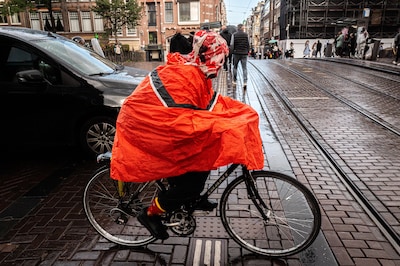 Weekend vol stevige buien en mogelijk zelfs hagel, maar volgende week slaat het weer om