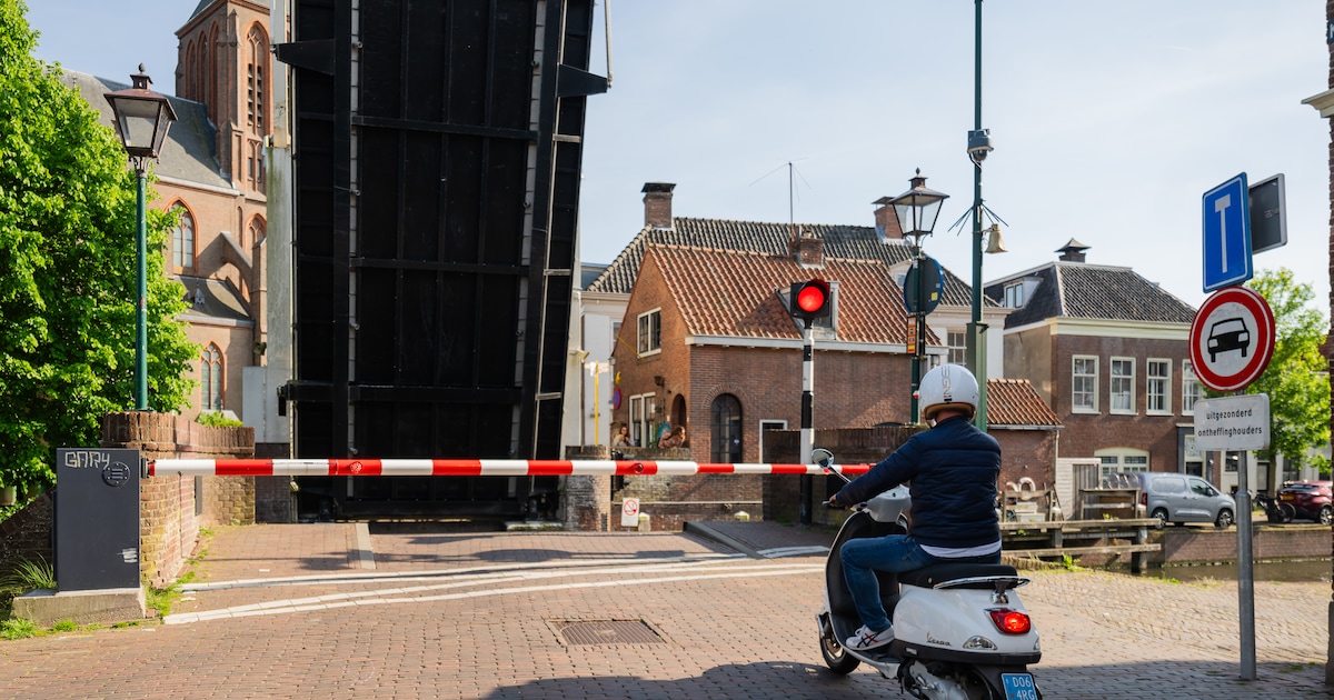 Brug in Maarssen weer gemaakt na reeks storingen: jaarlijkse reiniging komt op onderhoudslijst
