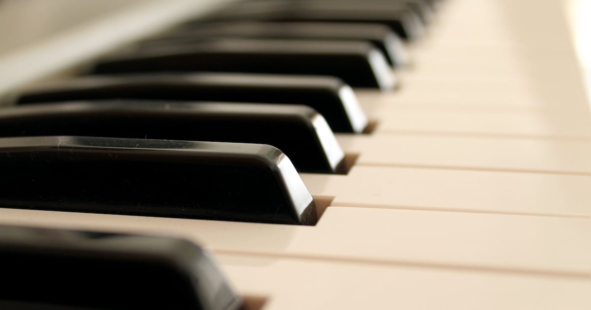 Passievoorstelling met kofferorgels in Trudokerk Helmond