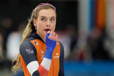 joy-beune-of-netherlands-reacts-after-during-the-women-s-1500-meters-at-the-world-cup-speedskating-event-in-inzell-germany-friday-jan-23-2026-ap-photo-matthias-schrader