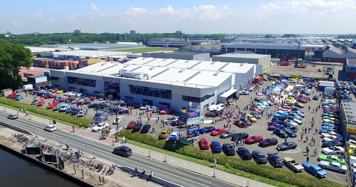 Honderden Fords Mustang bij Van der Ende Racing Inn | Westland | AD.nl