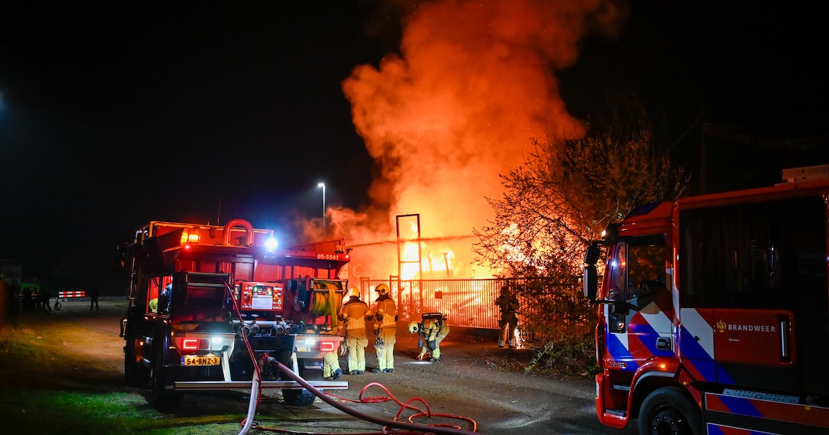 Brand in leegstaand pand op Bedrijvenpark Twente