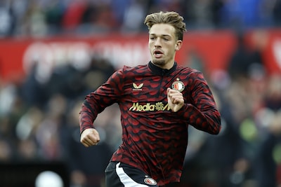 LIVE eredivisie | Blijft Feyenoord ongeslagen koploper? FC Utrecht trapt af in de Kuip