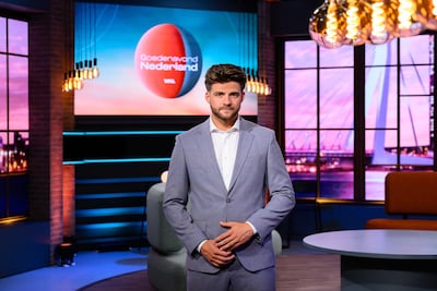 Presentator Frank van Leeuwen spoelt terug naar 2015: ‘Elke keer als we The Nights horen, gaan we erop aan’