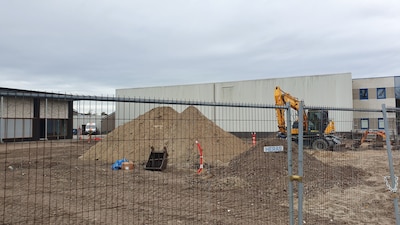 Nieuwe supermarkt in Zevenhuizen opent in april of mei, maar verkeerssituatie moet nog wel anders