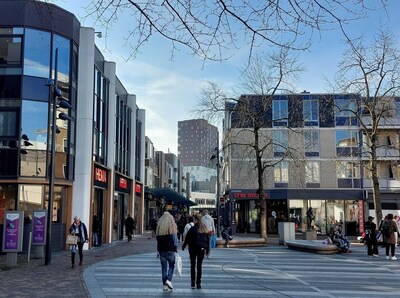 Groener en veiliger parkeren bij De Leyens: Zoetermeer pakt winkelcentrum aan
