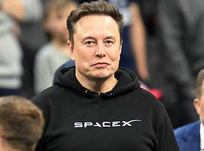 Billionaire Elon Musk does it again: Investors flock to loss-making SpaceX IPO