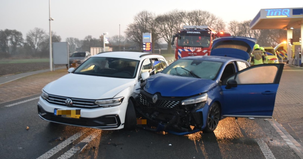 Twee mensen lichtgewond bij ongeval in Heerewaarden