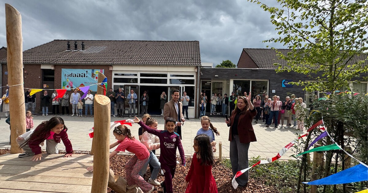 Schoolplein in Elsloo geopend door wethouder