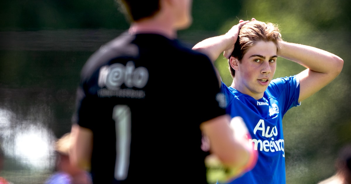 Voetoperaties maakten van Luca Dreef een tweebenige speler: ‘Op krukken deed ik veel met rechts’